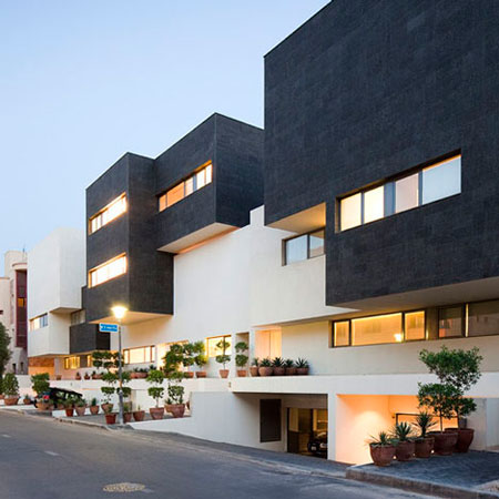 black-and-white-house-agi-architects