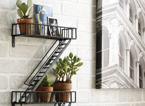 etagere-murale-facon-escalier-new-yorkais